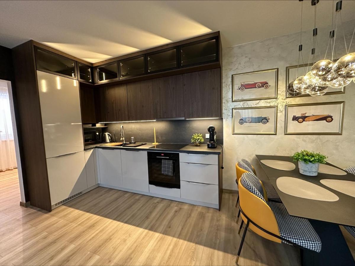 Apartman Matko Levice Exteriör bild